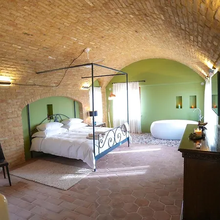 Sacro E Profano Albania Hotel